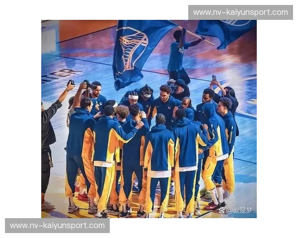 篮筐下的铁血与金库里的温度：广东东莞银行vs时代的博弈与共生